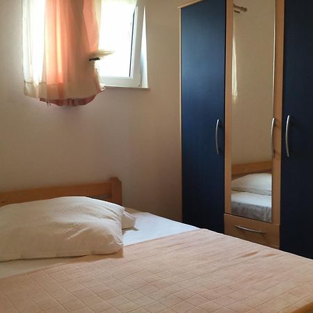 Apartment Perla Pirovac Room photo
