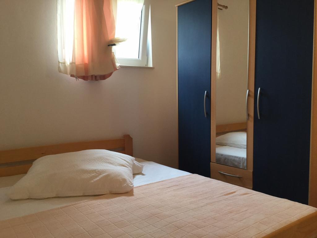 Apartment Perla Pirovac Room photo
